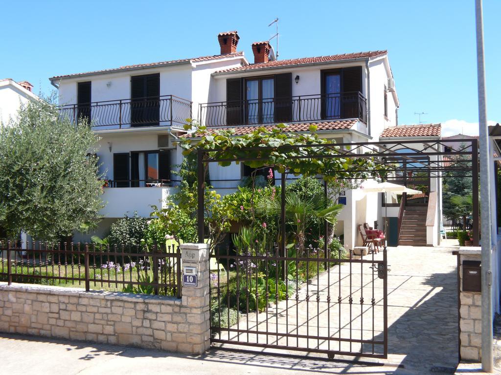 Apartment Marijana Porec Luaran gambar